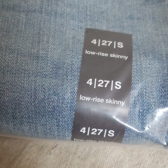 Bundle Mossimo Jeans - Picture 4 of 4